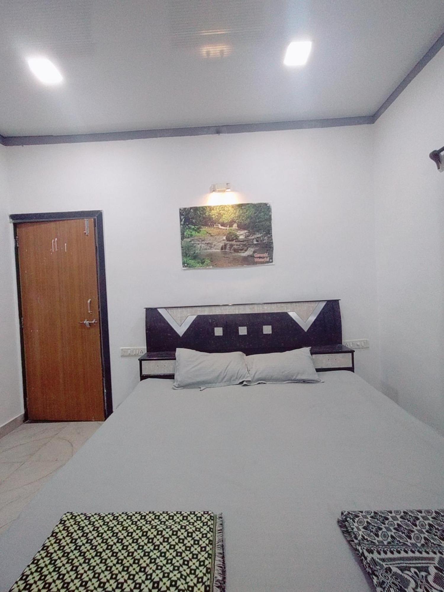 Hotel Seafront Murud  Exterior photo